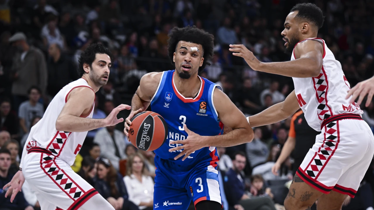 Anadolu Efes, Monaco deplasmanında