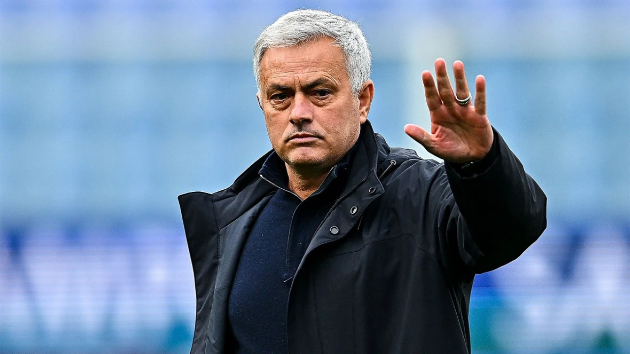 Mourinho gidiyor mu?