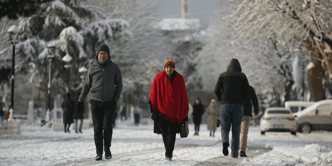 AKOM'dan İstanbul'a kar uyarısı!