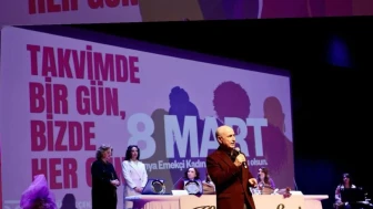 Ak Parti İlçe Başkanı Mahmut Yusuf Mehmet Mert’in videosuna kayıtsız kalmadı: Keşke afişle halledilse!