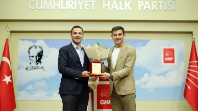 CHP Gençlik Kolları'nda Yeni Dönem: Cem Aydın Göreve Başladı