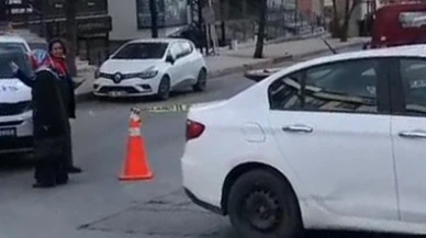 Beylikdüzü Yakuplu'da kaldırımda el bombası bulundu!