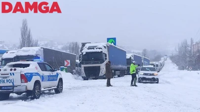 Ardahan'da Kar Yağışı Ulaşımı Olumsuz Etkiledi, Eğitime Ara Verildi