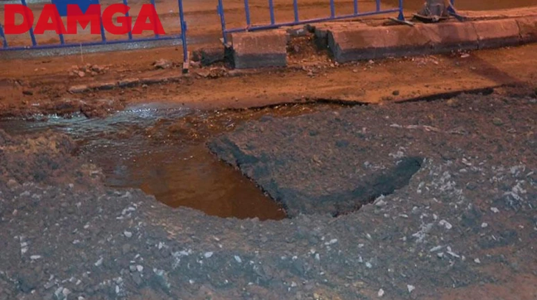 Sanayi Mahallesi’nde Yol Çökmesi ve Kanalizasyon Sorunu: Mahalleli Tepkili