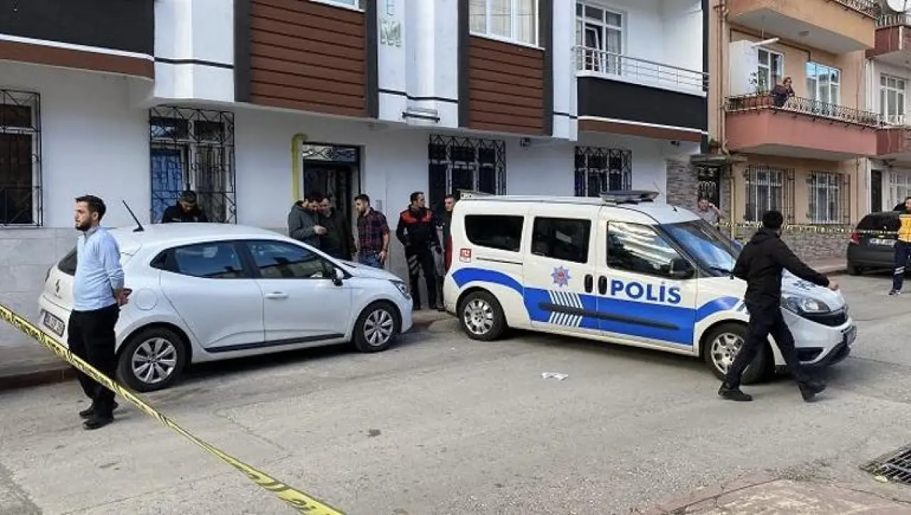 Almanya’dan gelen akrabalarını miras kavgasında bacaklarından vurdu; 2 yaralı